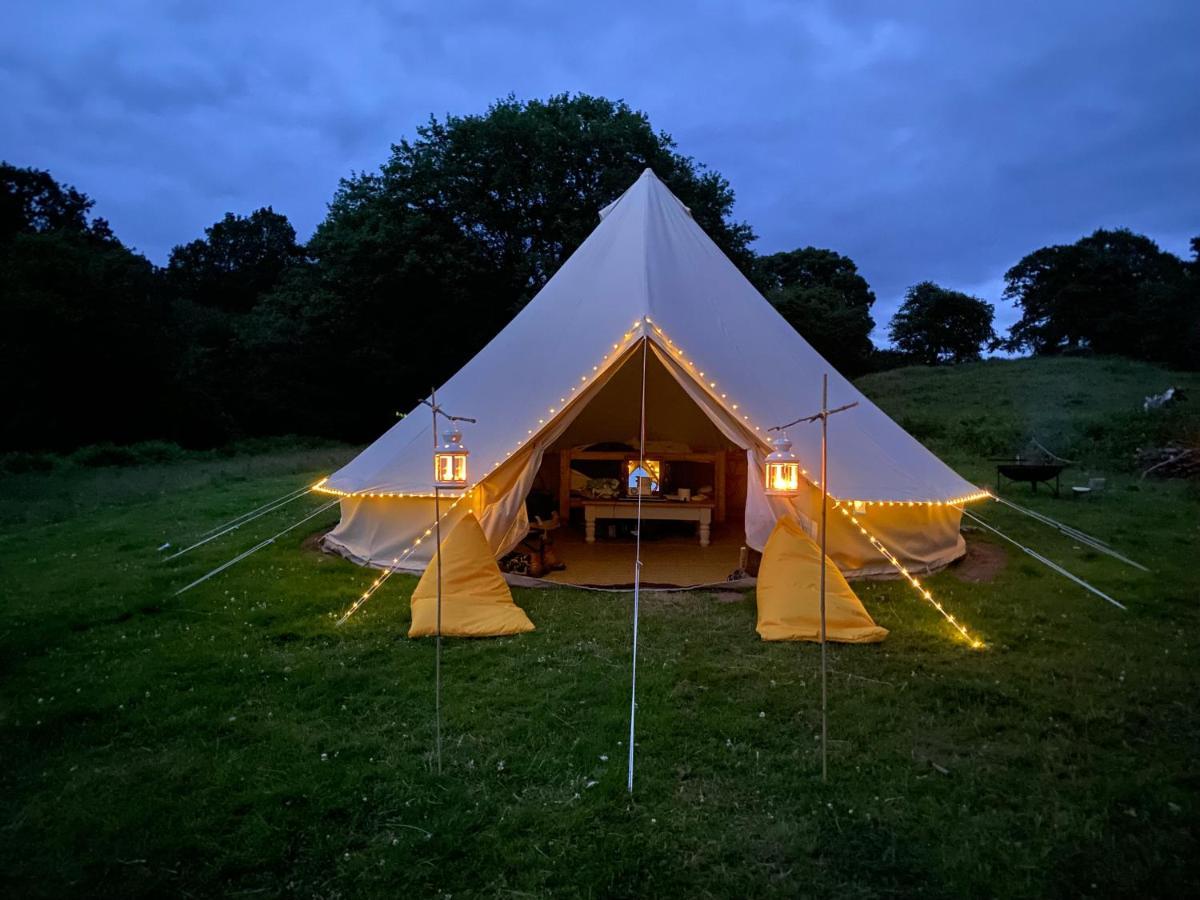 Black Mountains Glamping 호텔 애버게이브니 외부 사진