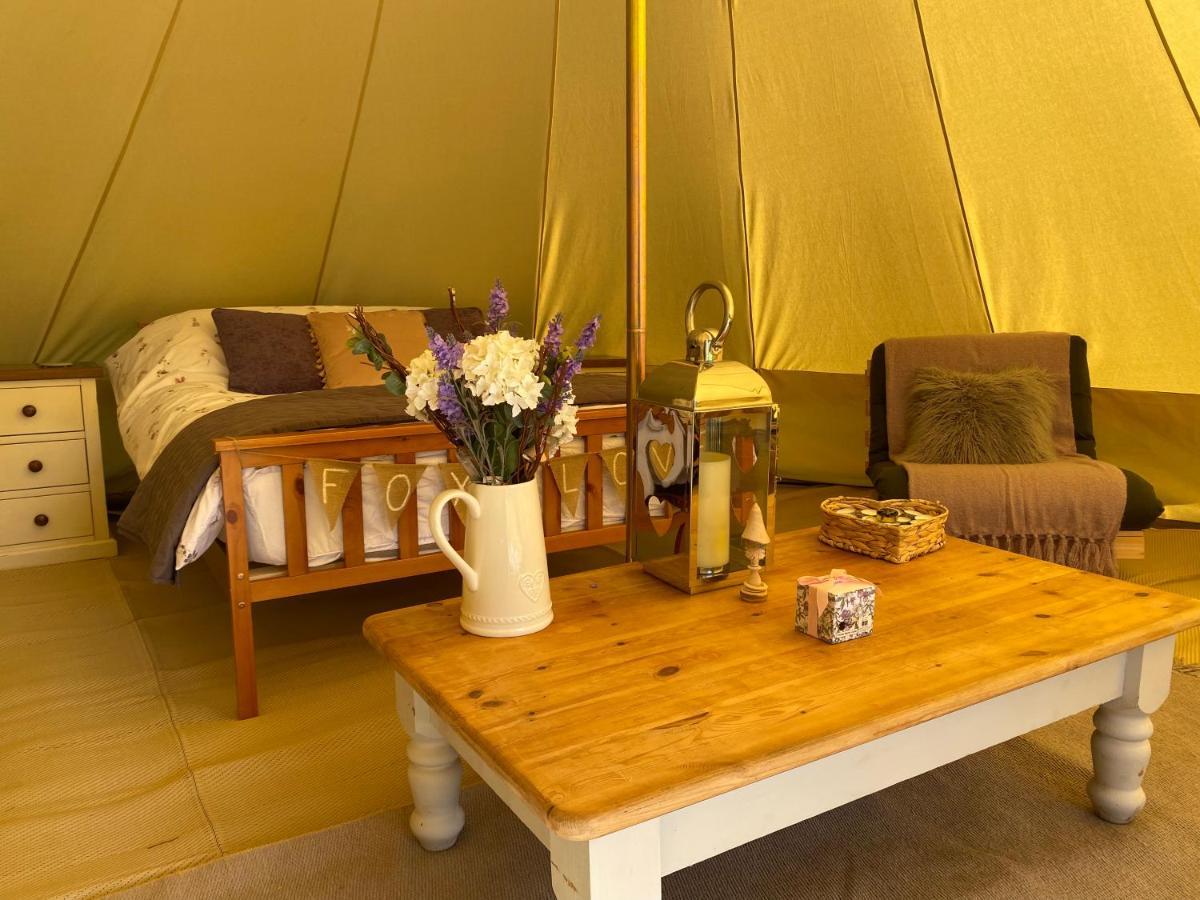Black Mountains Glamping 호텔 애버게이브니 외부 사진