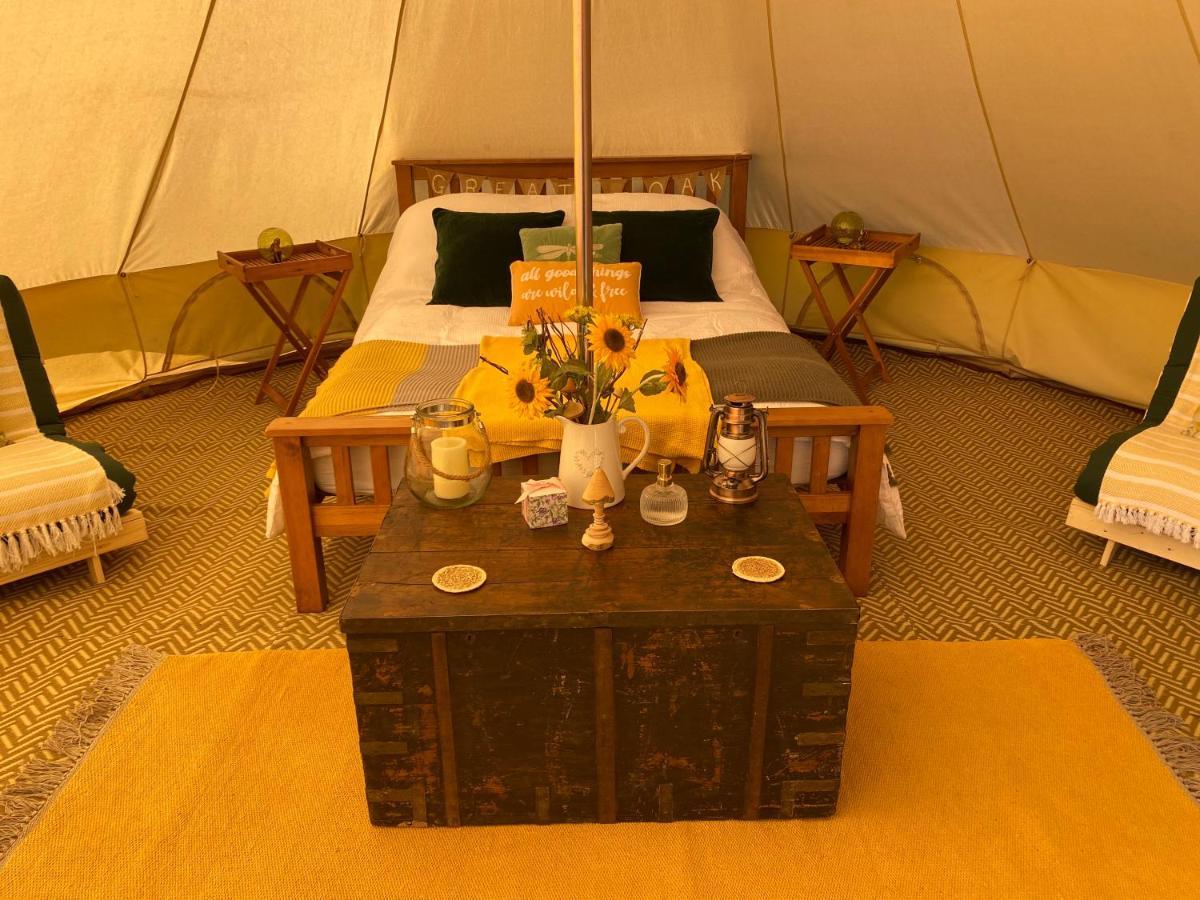 Black Mountains Glamping 호텔 애버게이브니 외부 사진