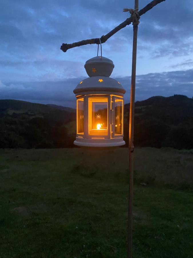 Black Mountains Glamping 호텔 애버게이브니 외부 사진